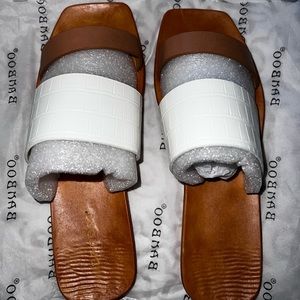 Forever 21- Square Dual Strap Sandals